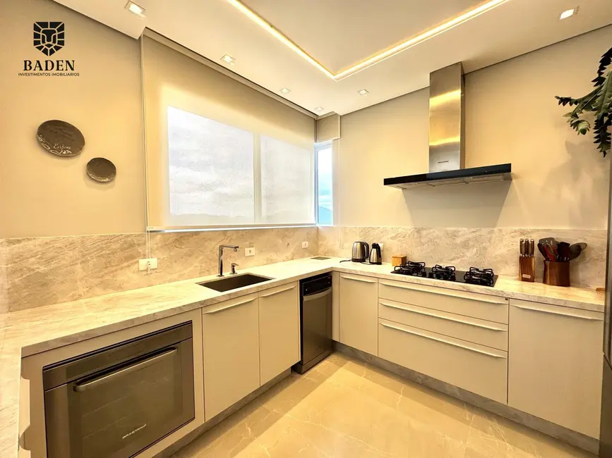 Foto 8 de Apartamento com 4 quartos à venda, 143m2 em Centro, Balneario Camboriu - SC