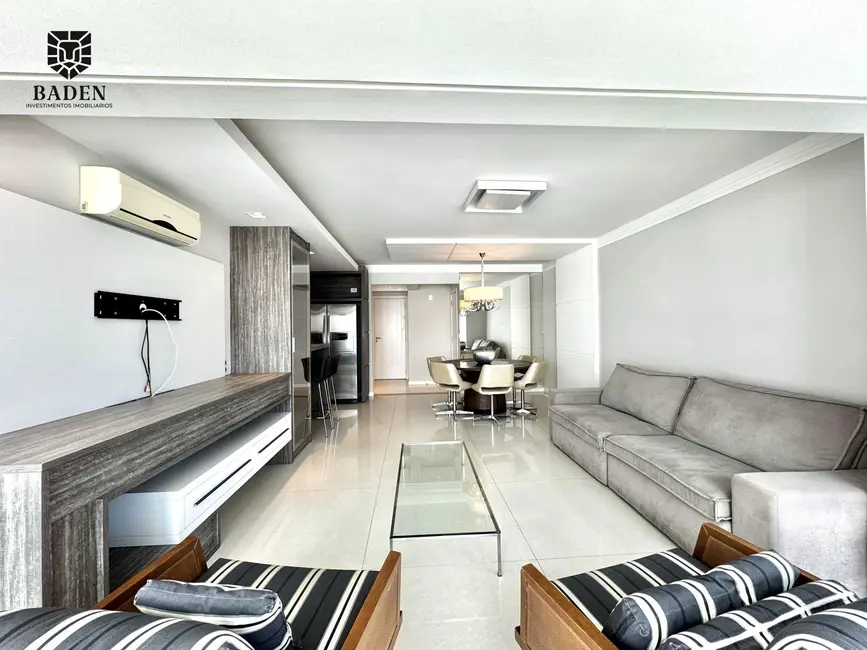 Foto 2 de Apartamento com 3 quartos à venda, 127m2 em Pioneiros, Balneario Camboriu - SC