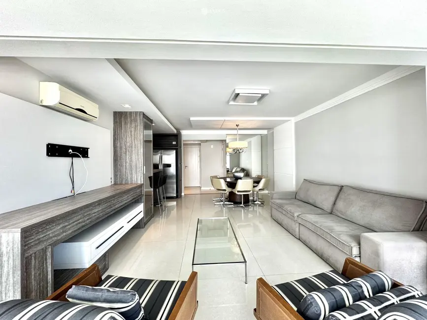 Foto 2 de Apartamento com 3 quartos à venda, 127m2 em Pioneiros, Balneario Camboriu - SC