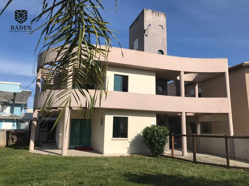 Foto 2 de Casa com 3 quartos à venda, 250m2 em Barra da Lagoa, Florianopolis - SC