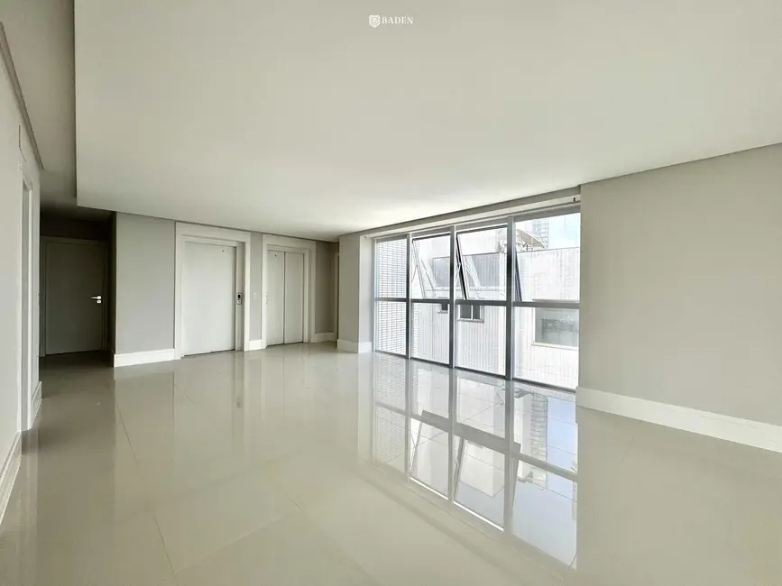 Foto 7 de Apartamento com 4 quartos à venda, 237m2 em Balneario Camboriu - SC