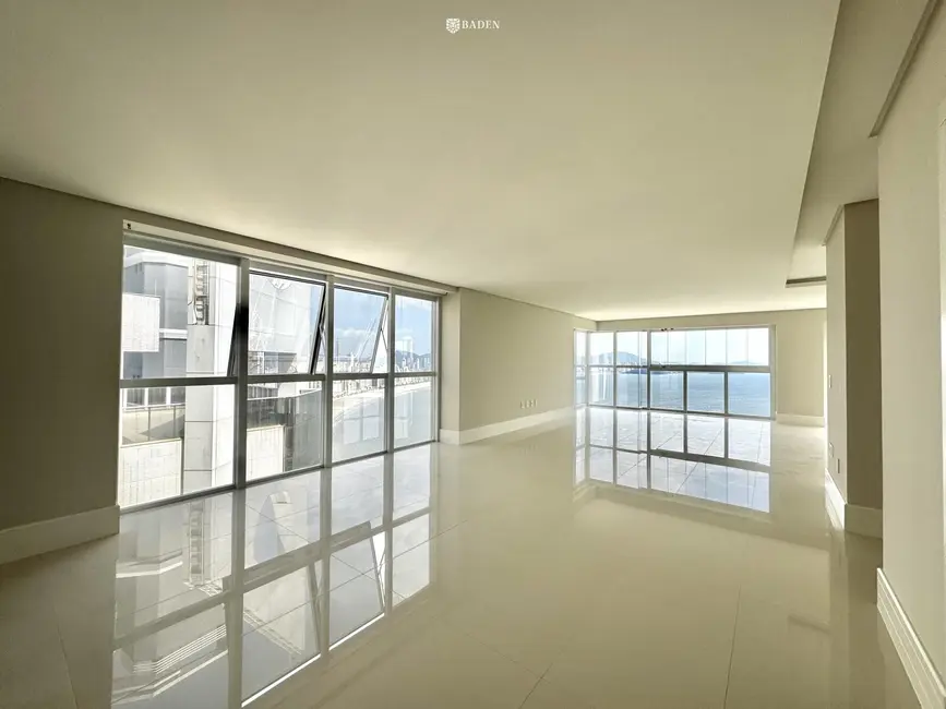 Foto 5 de Apartamento com 4 quartos à venda, 237m2 em Balneario Camboriu - SC