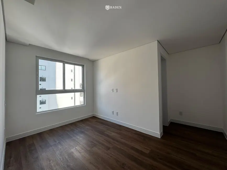Foto 9 de Apartamento com 2 quartos à venda, 71m2 em Itajai - SC