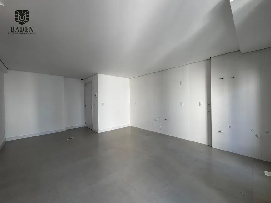 Foto 2 de Apartamento com 2 quartos à venda, 71m2 em Itajai - SC