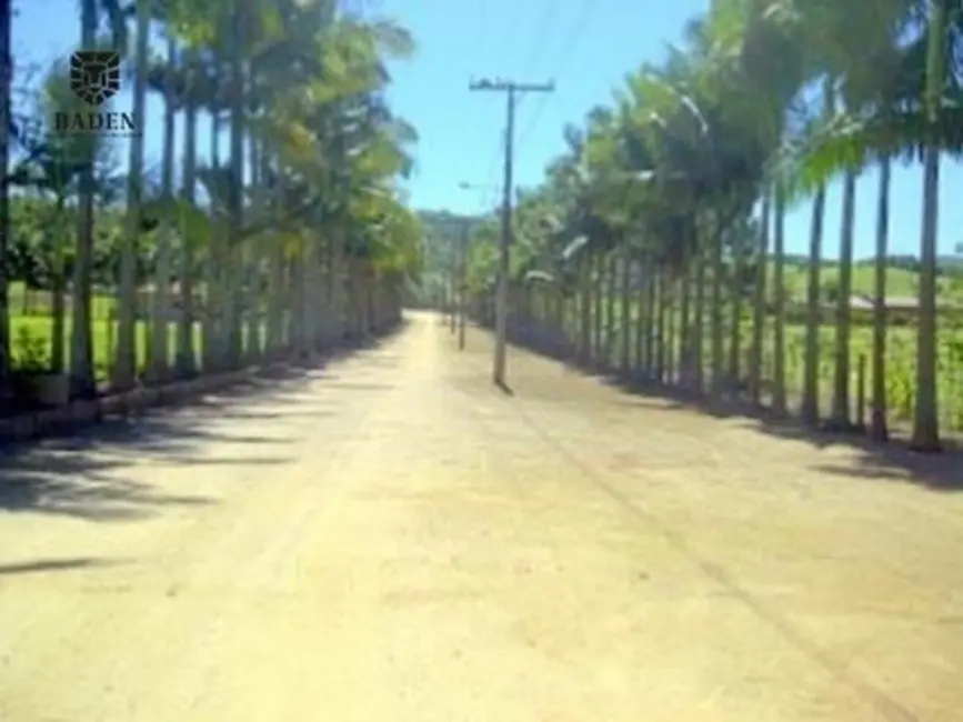 Foto 1 de Terreno / Lote à venda, 173000m2 em Centro, Santo Amaro Da Imperatriz - SC