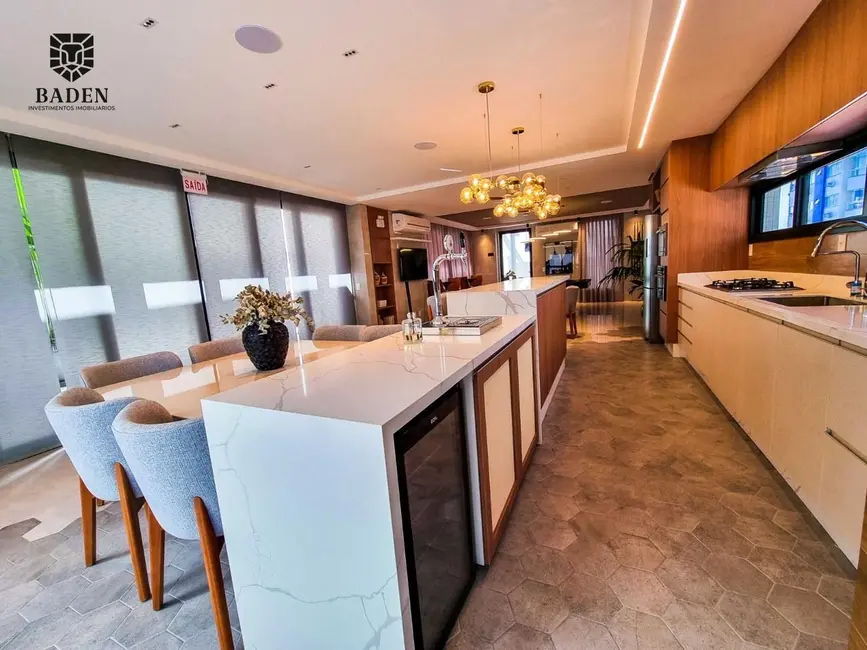 Apartamento com 4 quartos à venda, 137m2 em Centro, Balneario Camboriu - SC - imagem 5 Foto 5 de Apartamento com 4 quartos à venda, 137m2 em Centro, Balneario Camboriu - SC