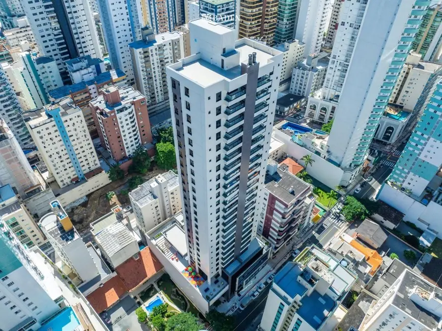 Foto 1 de Apartamento com 4 quartos à venda, 137m2 em Centro, Balneario Camboriu - SC