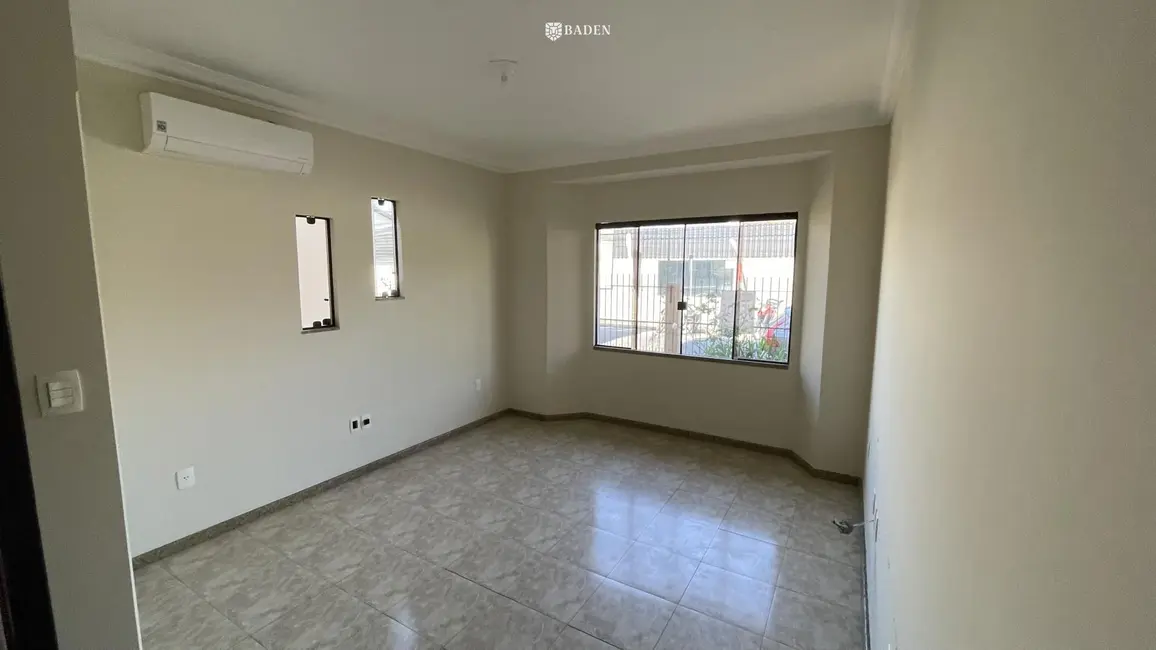 Foto 5 de Casa com 3 quartos à venda, 137m2 em Centro, Balneario Camboriu - SC
