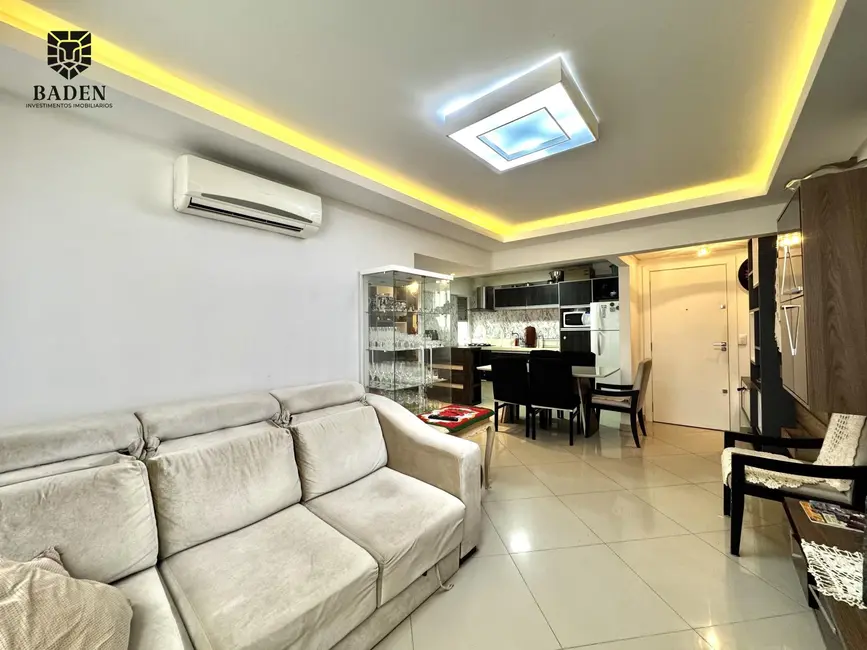 Foto 3 de Apartamento com 3 quartos à venda, 115m2 em Centro, Balneario Camboriu - SC