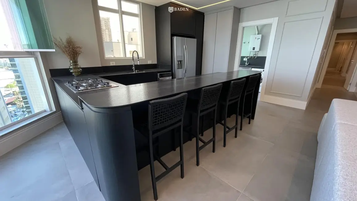 Foto 4 de Apartamento com 3 quartos à venda, 127m2 em Itapema - SC