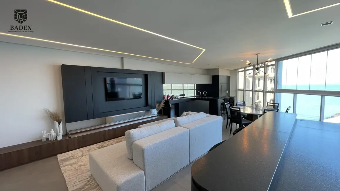 Foto 6 de Apartamento com 3 quartos à venda, 127m2 em Itapema - SC