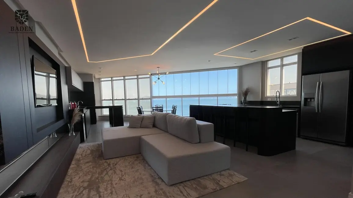 Foto 2 de Apartamento com 3 quartos à venda, 127m2 em Itapema - SC