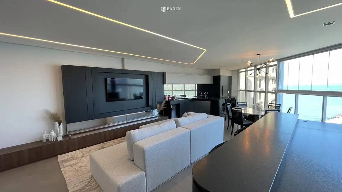 Foto 6 de Apartamento com 3 quartos à venda, 127m2 em Itapema - SC