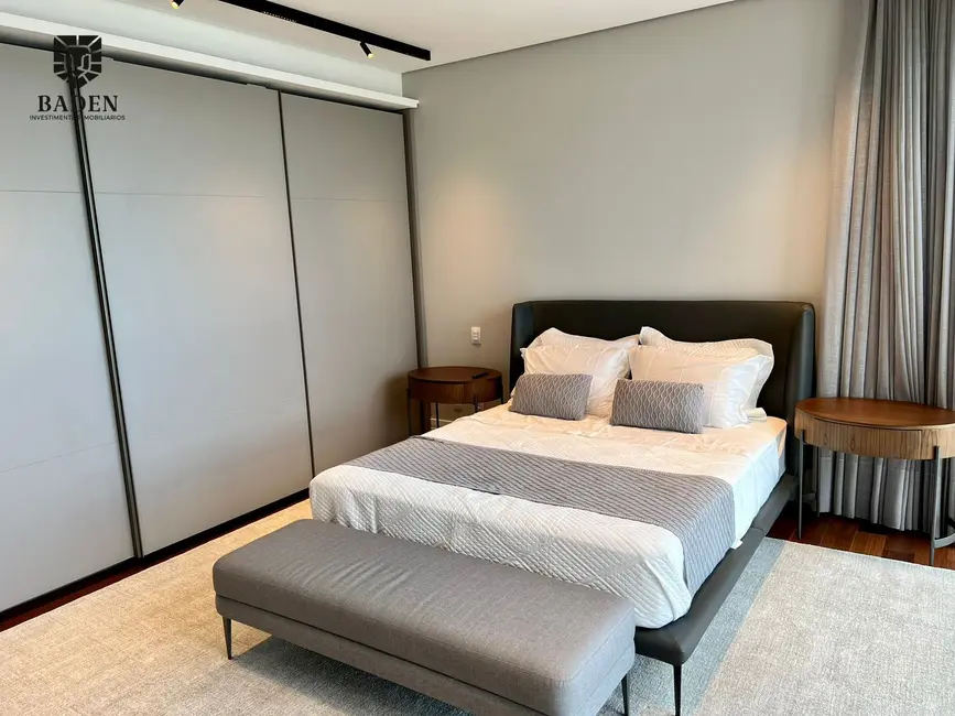 Foto 6 de Apartamento com 4 quartos à venda, 264m2 em Balneario Camboriu - SC