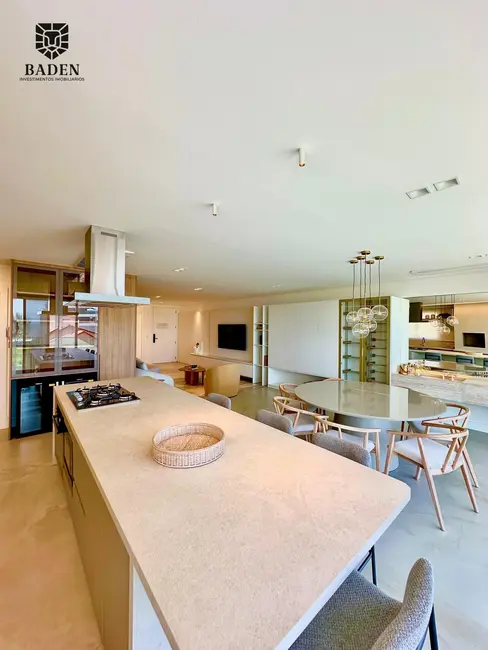 Apartamento com 4 quartos à venda, 210m2 em Itajai - SC - imagem 5 Foto 5 de Apartamento com 4 quartos à venda, 210m2 em Itajai - SC