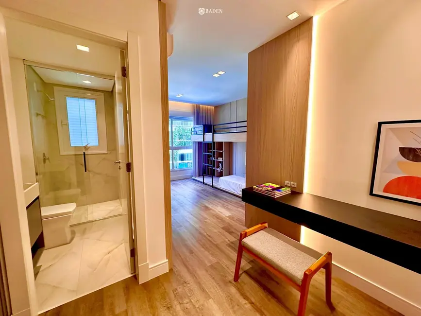 Foto 7 de Apartamento com 4 quartos à venda, 210m2 em Itajai - SC