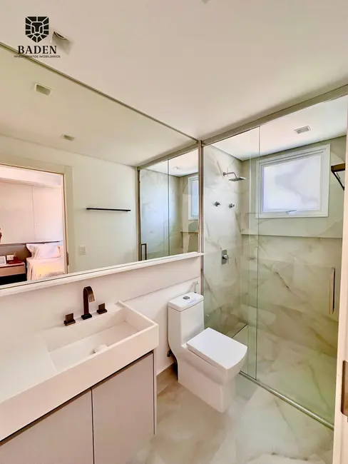 Apartamento com 4 quartos à venda, 210m2 em Itajai - SC - imagem 8 Foto 8 de Apartamento com 4 quartos à venda, 210m2 em Itajai - SC
