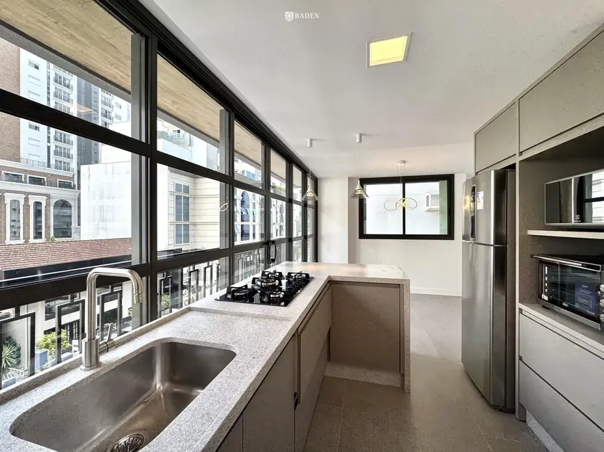 Foto 1 de Apartamento com 3 quartos para alugar, 94m2 em Centro, Balneario Camboriu - SC
