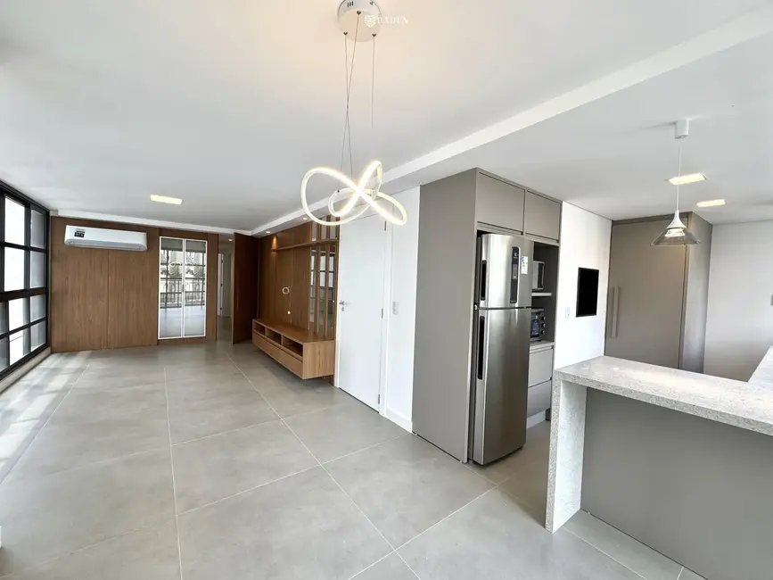 Foto 8 de Apartamento com 3 quartos para alugar, 94m2 em Centro, Balneario Camboriu - SC
