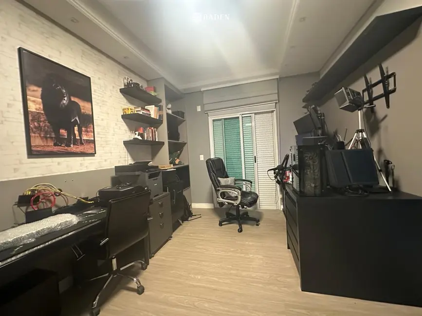 Foto 5 de Apartamento com 3 quartos à venda, 217m2 em Centro, Balneario Camboriu - SC