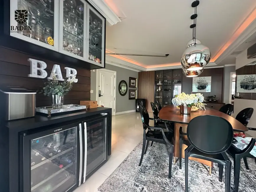 Foto 6 de Apartamento com 3 quartos à venda, 217m2 em Centro, Balneario Camboriu - SC