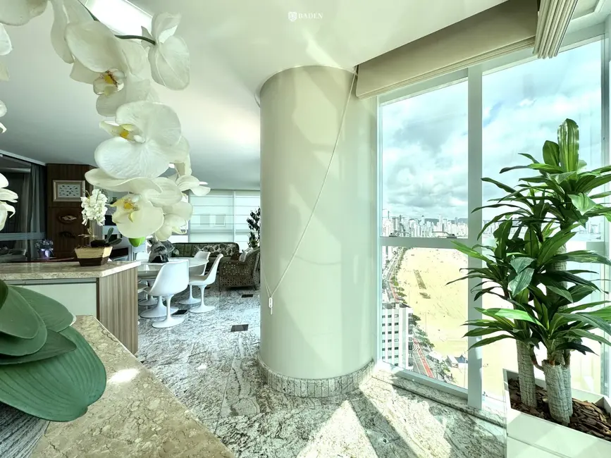 Apartamento com 4 quartos à venda, 316m2 em Balneario Camboriu - SC - imagem 3 Foto 3 de Apartamento com 4 quartos à venda, 316m2 em Balneario Camboriu - SC