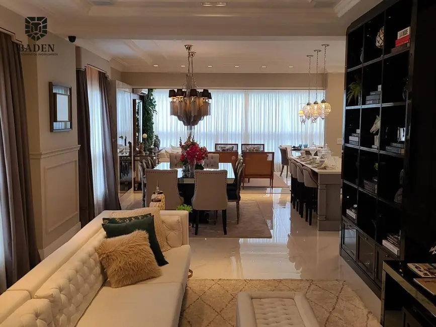 Foto 8 de Apartamento com 4 quartos à venda, 250m2 em Itapema - SC