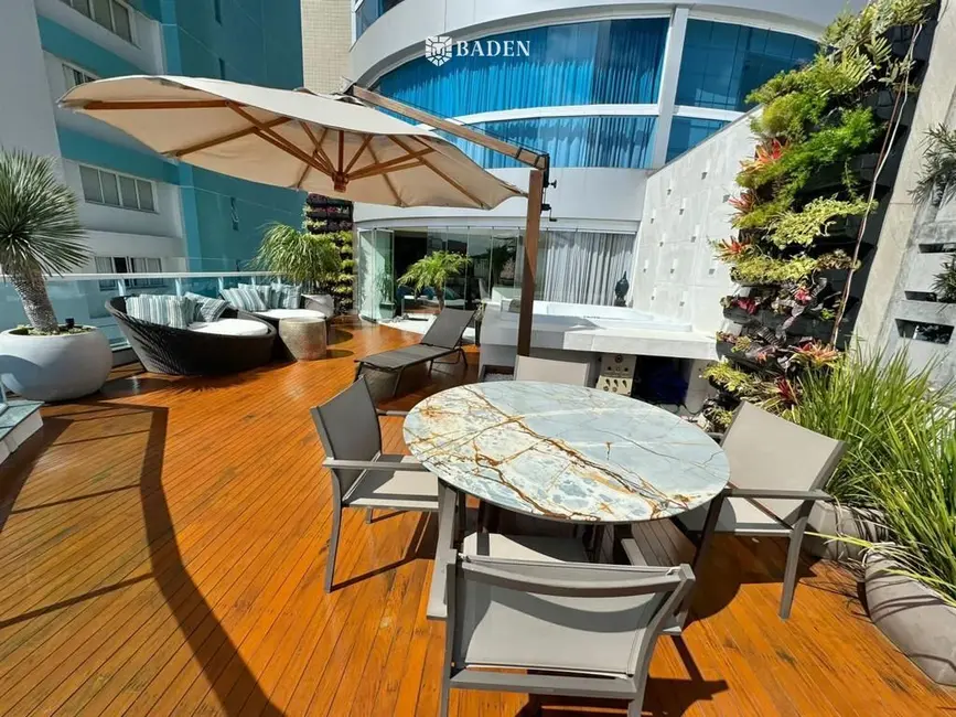 Foto 3 de Apartamento com 3 quartos à venda, 220m2 em Balneario Camboriu - SC