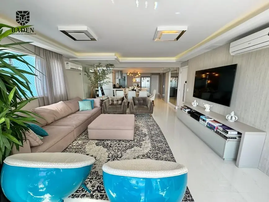 Foto 5 de Apartamento com 3 quartos à venda, 220m2 em Balneario Camboriu - SC