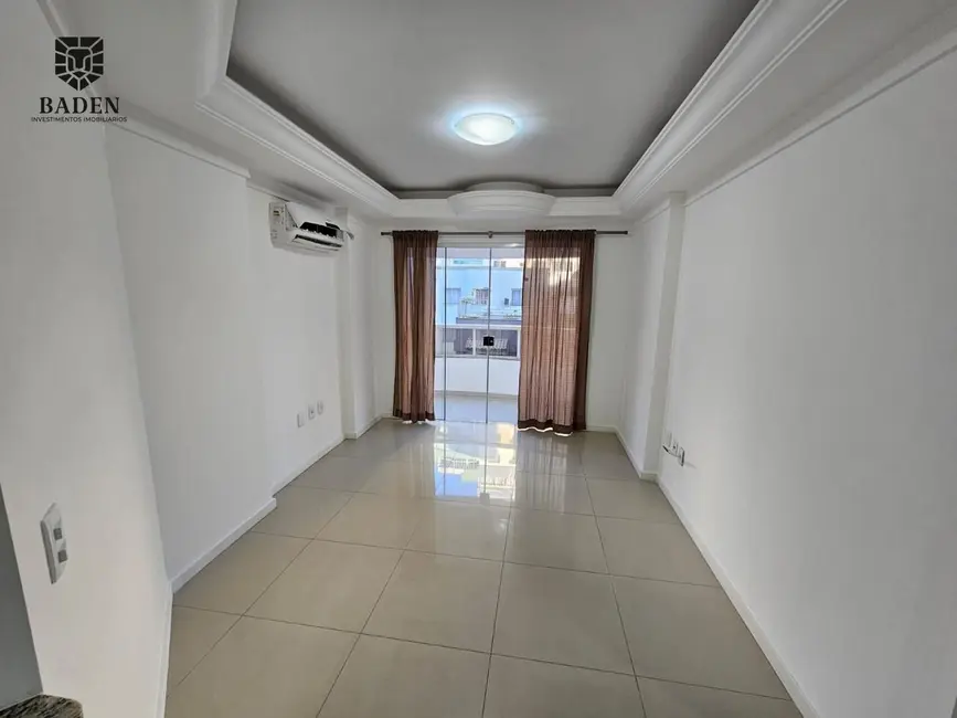 Apartamento com 3 quartos à venda, 100m2 em Centro, Balneario Camboriu - SC - imagem 1 Foto 1 de Apartamento com 3 quartos à venda, 100m2 em Centro, Balneario Camboriu - SC