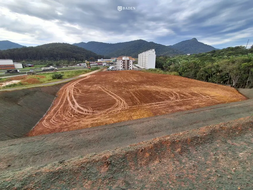 Foto 5 de Terreno / Lote à venda, 12000m2 em Camboriu - SC
