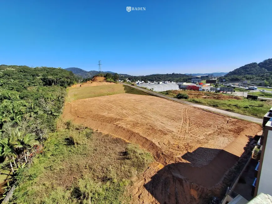 Foto 6 de Terreno / Lote à venda, 12000m2 em Camboriu - SC