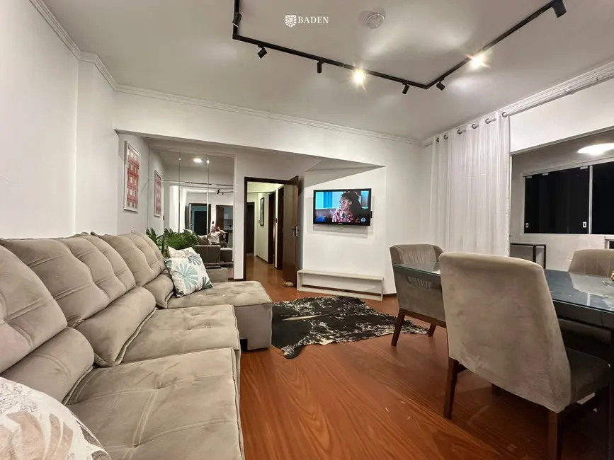 Foto 1 de Apartamento com 4 quartos à venda, 135m2 em Centro, Balneario Camboriu - SC