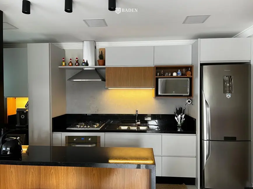 Foto 4 de Apartamento com 3 quartos à venda, 137m2 em Bombinhas - SC