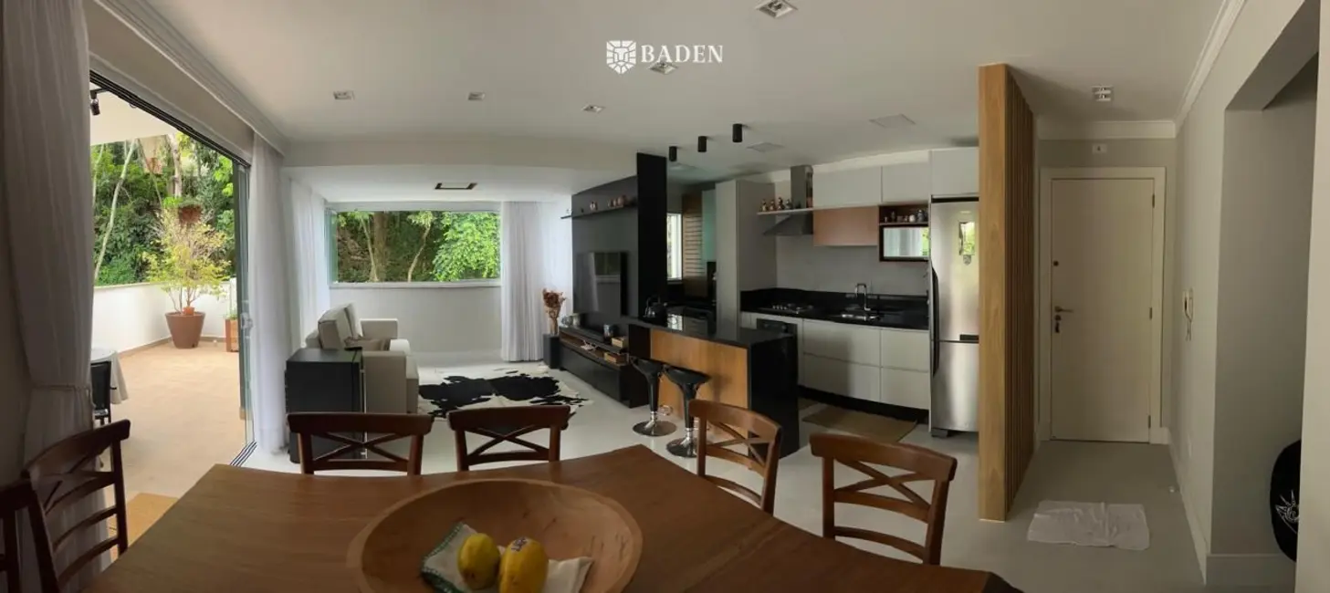 Foto 1 de Apartamento com 3 quartos à venda, 137m2 em Bombinhas - SC