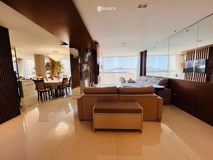 Foto 6 de Apartamento com 4 quartos à venda, 190m2 em Pioneiros, Balneario Camboriu - SC