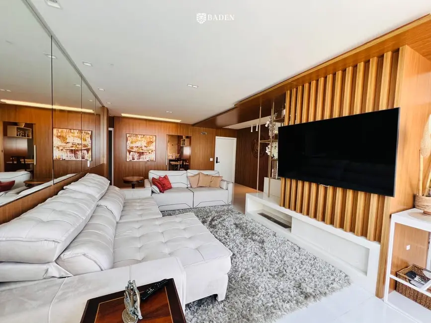 Foto 4 de Apartamento com 4 quartos à venda, 190m2 em Pioneiros, Balneario Camboriu - SC