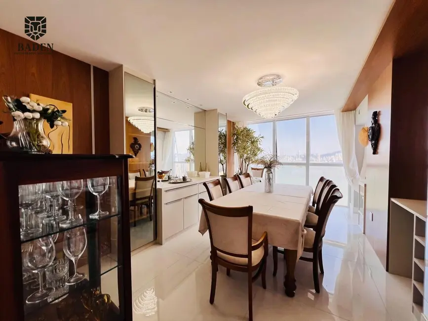 Apartamento com 4 quartos à venda, 190m2 em Pioneiros, Balneario Camboriu - SC - imagem 7 Foto 7 de Apartamento com 4 quartos à venda, 190m2 em Pioneiros, Balneario Camboriu - SC