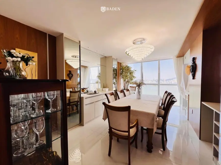 Foto 7 de Apartamento com 4 quartos à venda, 190m2 em Pioneiros, Balneario Camboriu - SC