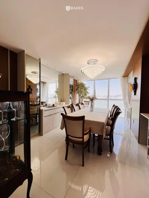 Foto 9 de Apartamento com 4 quartos à venda, 190m2 em Pioneiros, Balneario Camboriu - SC
