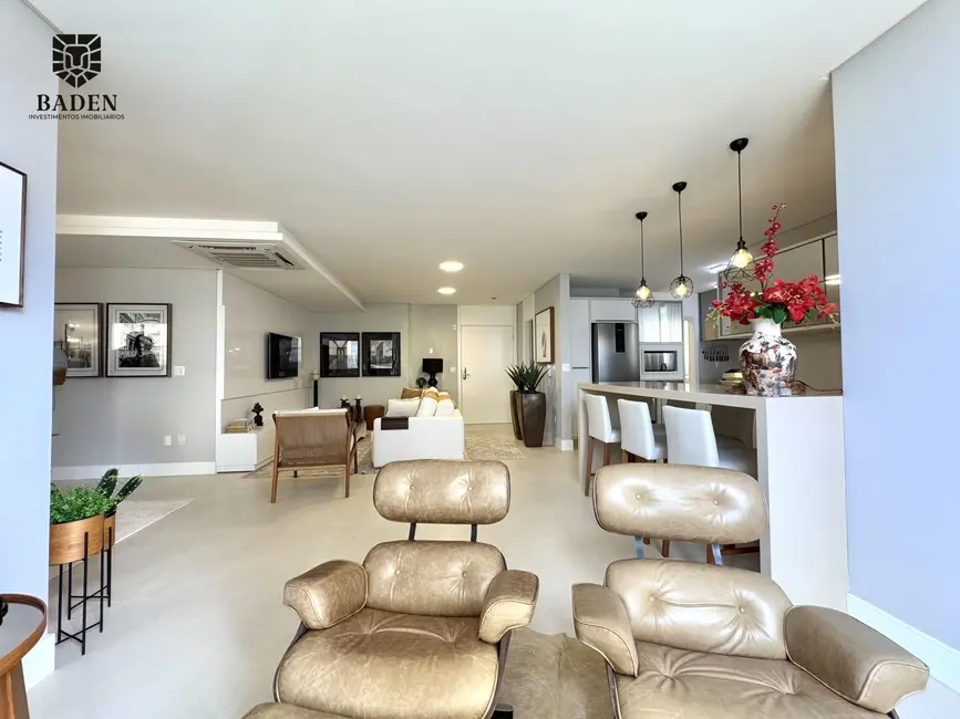 Apartamento com 3 quartos à venda, 153m2 em Balneario Camboriu - SC - imagem 3 Foto 3 de Apartamento com 3 quartos à venda, 153m2 em Balneario Camboriu - SC