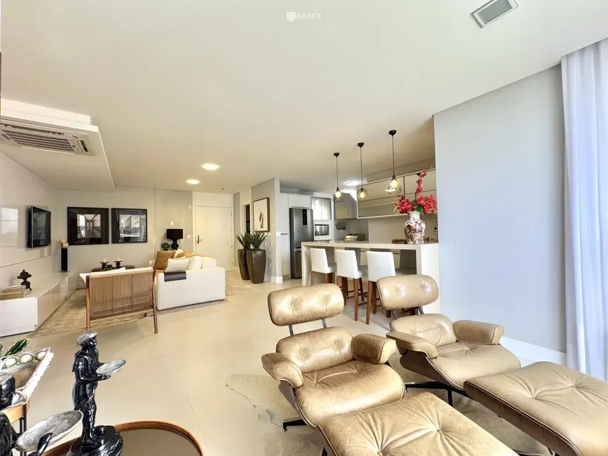 Foto 2 de Apartamento com 3 quartos à venda, 153m2 em Balneario Camboriu - SC