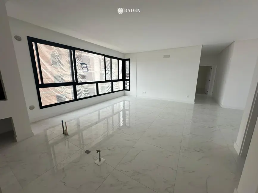 Foto 1 de Apartamento com 3 quartos à venda, 128m2 em Centro, Balneario Camboriu - SC
