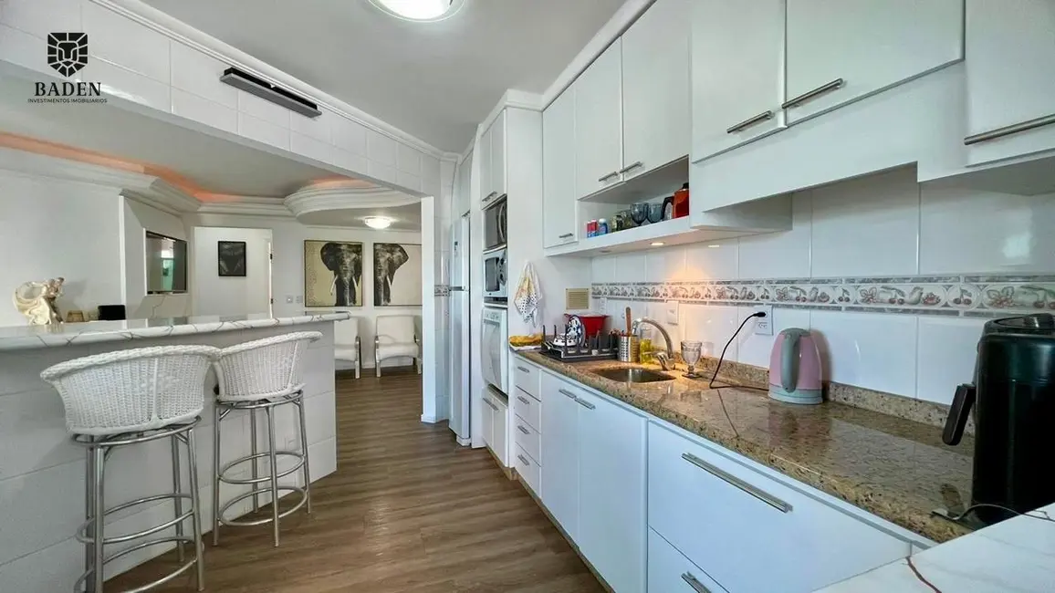 Apartamento com 3 quartos à venda, 120m2 em Balneario Camboriu - SC - imagem 4 Foto 4 de Apartamento com 3 quartos à venda, 120m2 em Balneario Camboriu - SC