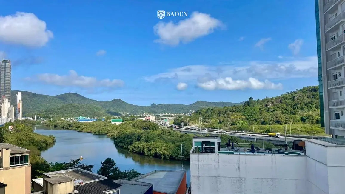 Foto 1 de Apartamento com 3 quartos à venda, 120m2 em Balneario Camboriu - SC