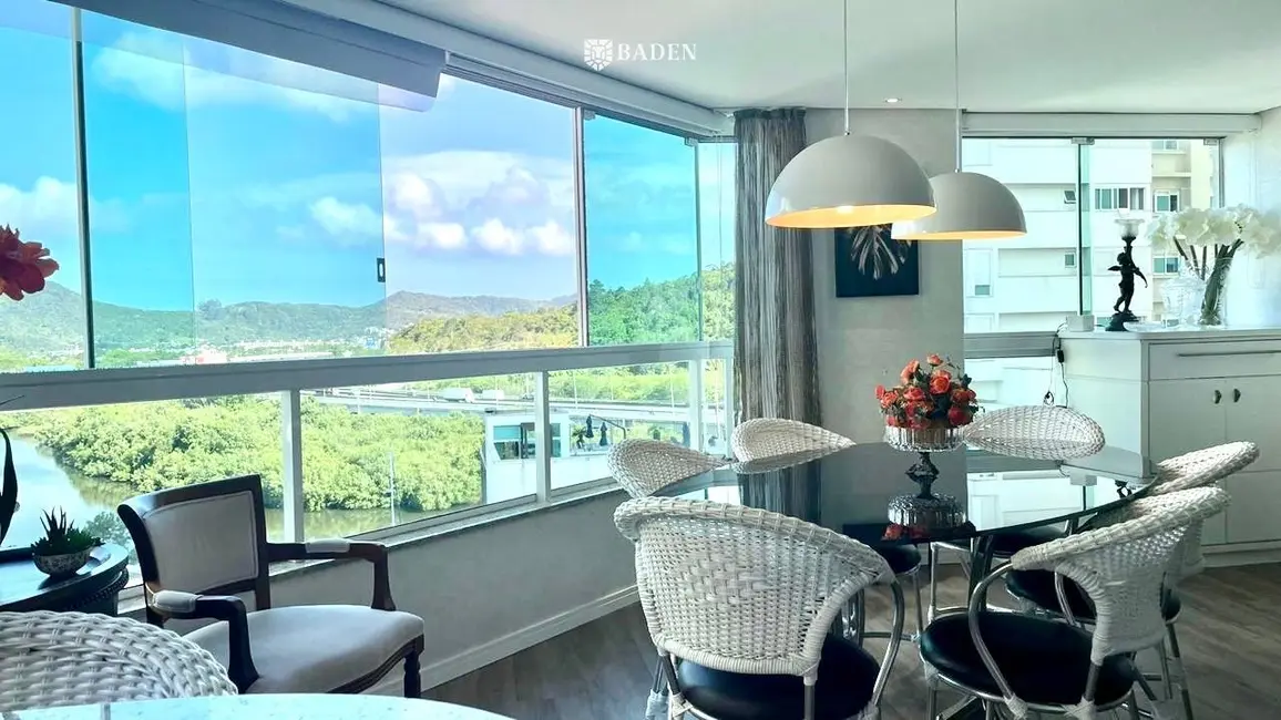 Foto 6 de Apartamento com 3 quartos à venda, 120m2 em Balneario Camboriu - SC
