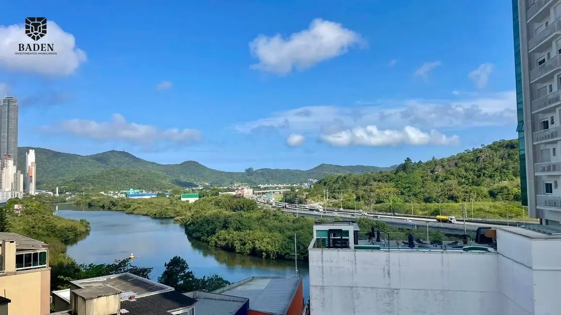 Apartamento com 3 quartos à venda, 120m2 em Balneario Camboriu - SC - imagem 1 Foto 1 de Apartamento com 3 quartos à venda, 120m2 em Balneario Camboriu - SC