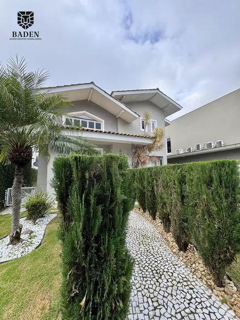 Foto 1 de Casa com 3 quartos para alugar, 215m2 em Barra, Balneario Camboriu - SC