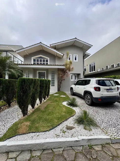 Foto 3 de Casa com 3 quartos à venda, 215m2 em Barra, Balneario Camboriu - SC