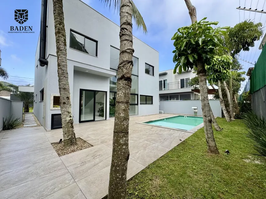 Casa com 5 quartos à venda, 291m2 em Barra, Balneario Camboriu - SC - imagem 7 Foto 7 de Casa com 5 quartos à venda, 291m2 em Barra, Balneario Camboriu - SC